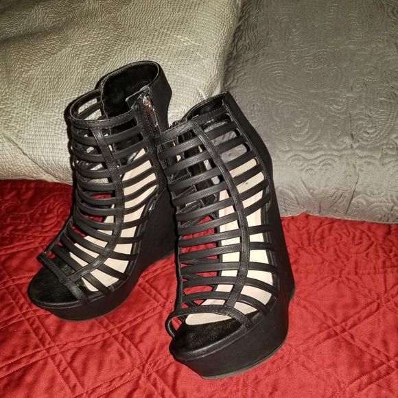 D heart Shoes - D❤ strappy platform